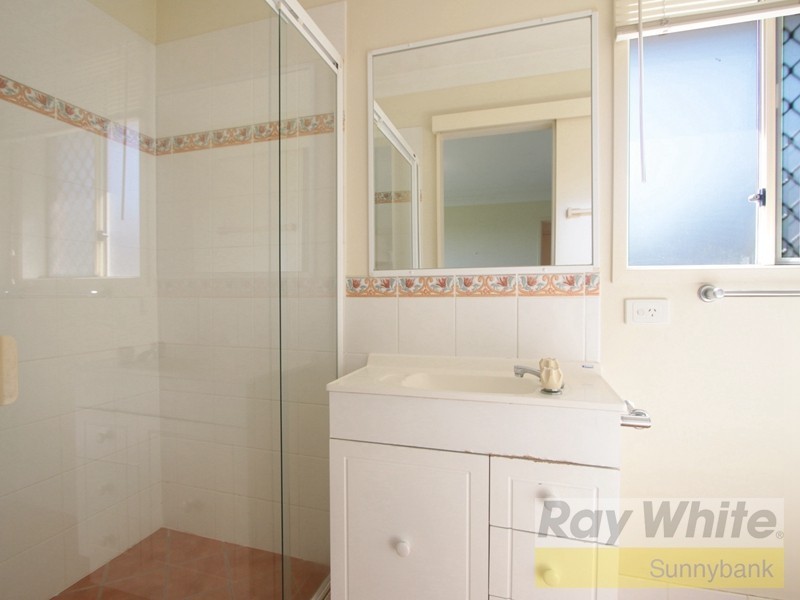25 Robinson Crescent, Runcorn QLD 4113