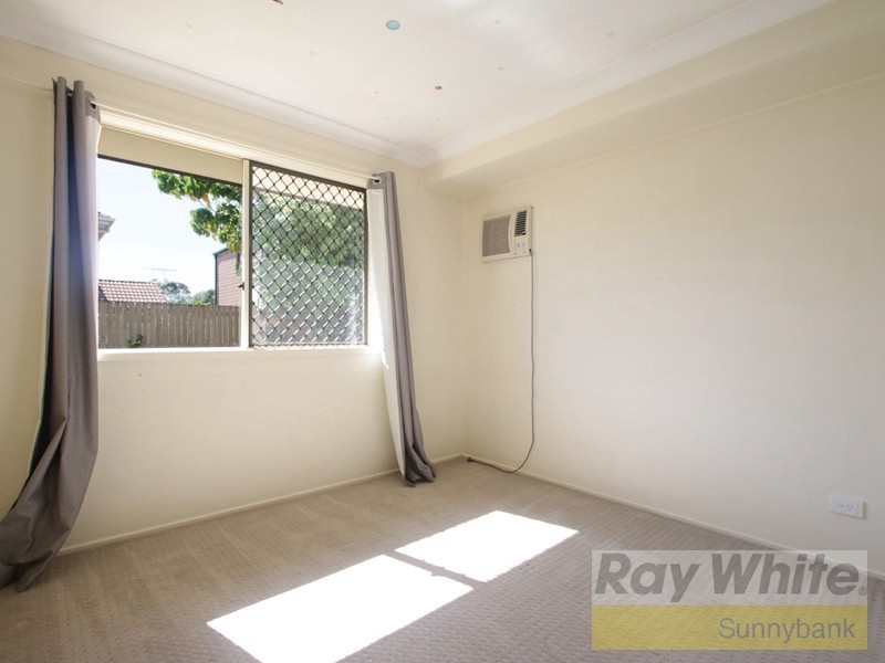 25 Robinson Crescent, Runcorn QLD 4113