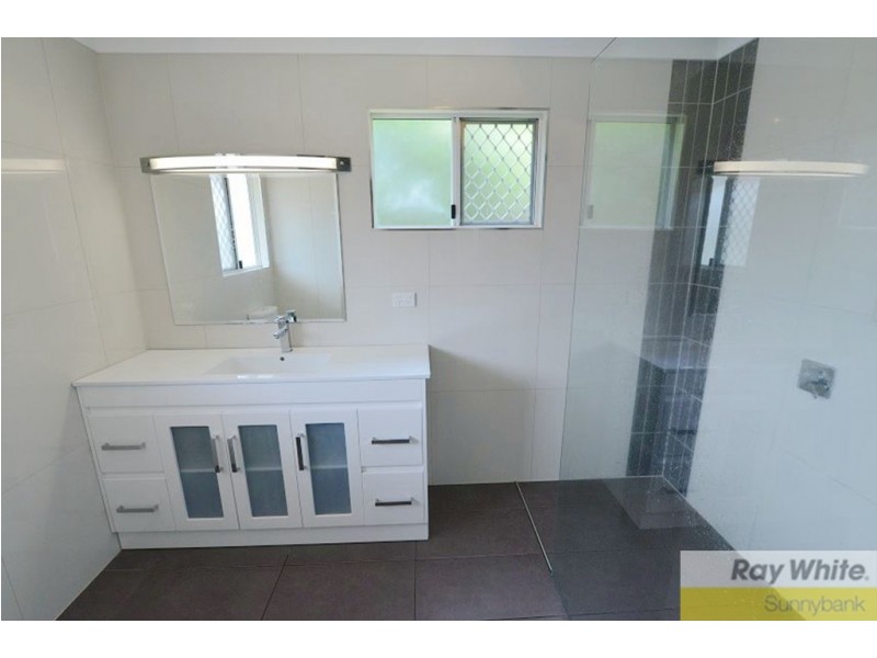 2 Eastcourt Lane, Sunnybank Hills QLD 4109