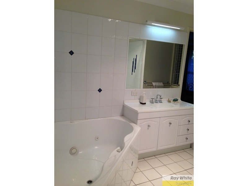 2 Eastcourt Lane, Sunnybank Hills QLD 4109