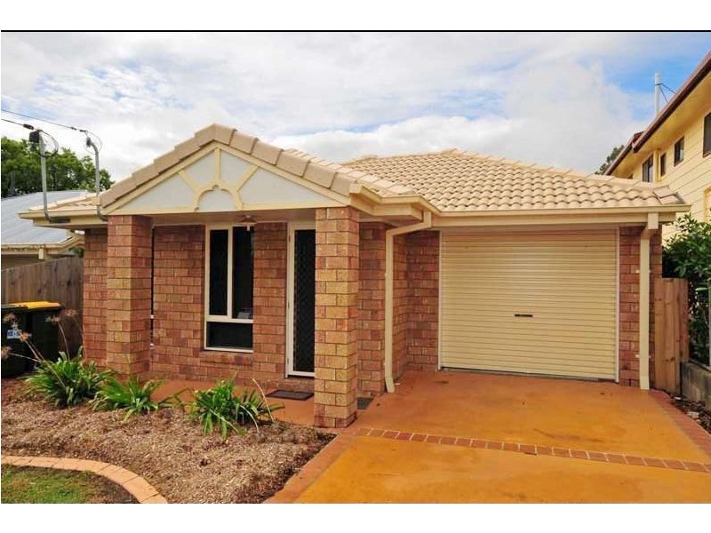 87 Dartmouth St, Coopers Plains QLD 4108