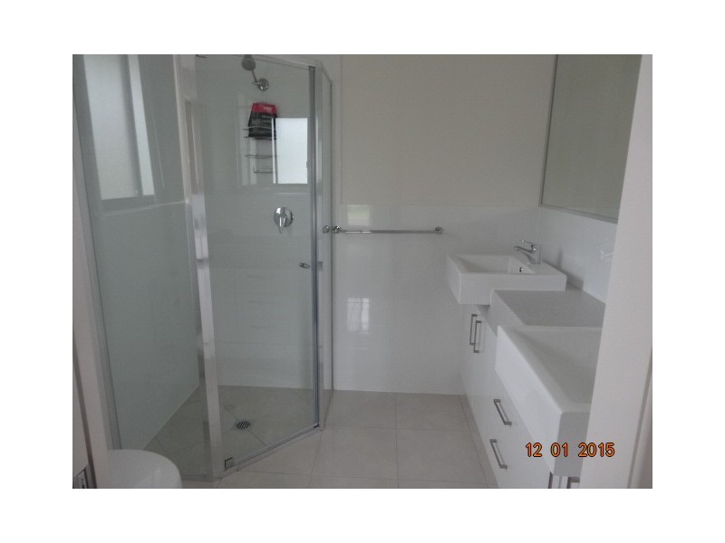 8 George Street, Marburg QLD 4346