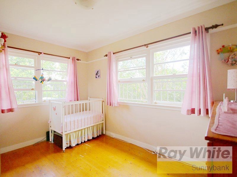 9 Deacon Street, Coopers Plains QLD 4108