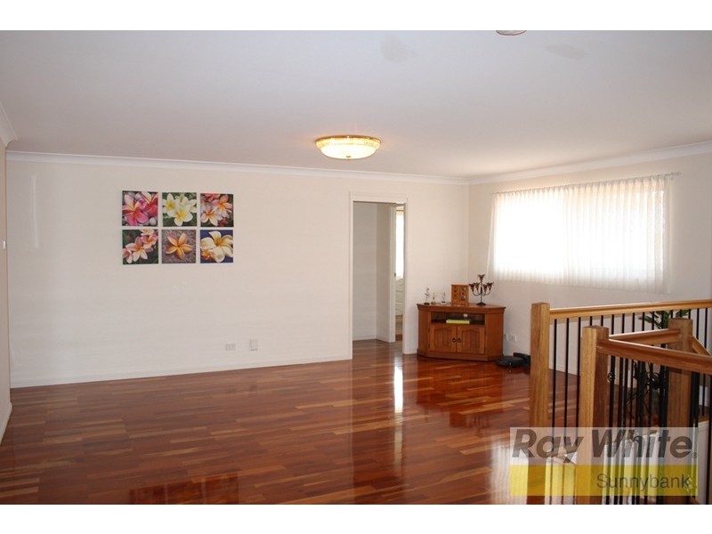 5 Paul Drive, Regents Park QLD 4118