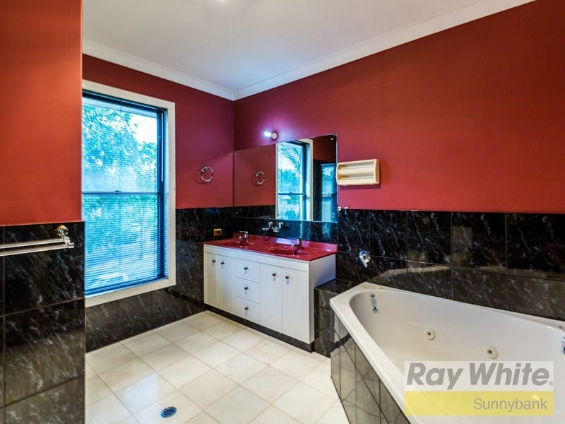 68 Appleyard Crescent, Coopers Plains QLD 4108