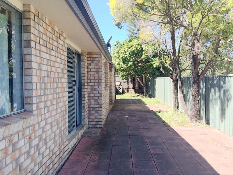 24 Wilshire Place, Runcorn QLD 4113