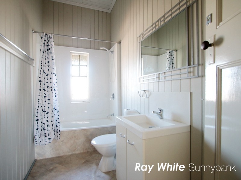 26 Rosedale Street, Coopers Plains QLD 4108