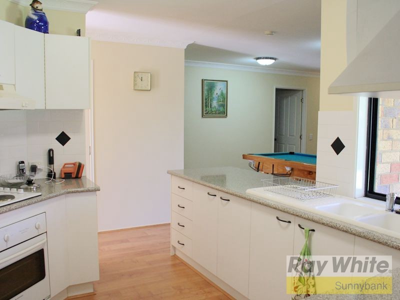 2 Atkinson Close, Coopers Plains QLD 4108