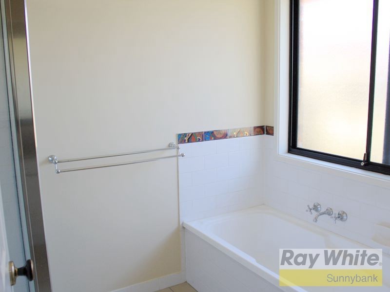 2 Atkinson Close, Coopers Plains QLD 4108