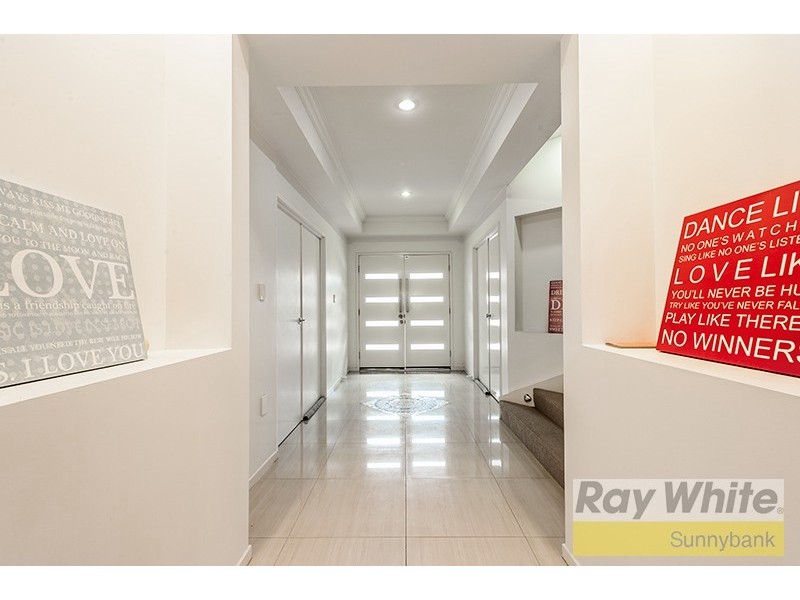 83 Dixon St, Sunnybank QLD 4109