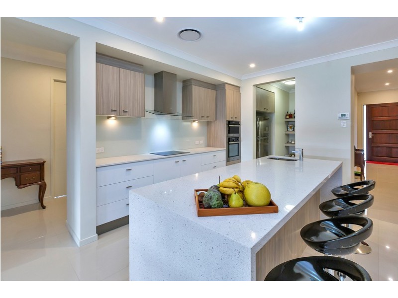 81 Cooper Crescent, Rochedale QLD 4123