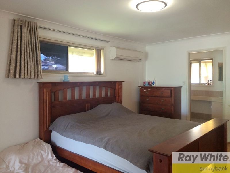 95 Parklands Drive, Boronia Heights QLD 4124