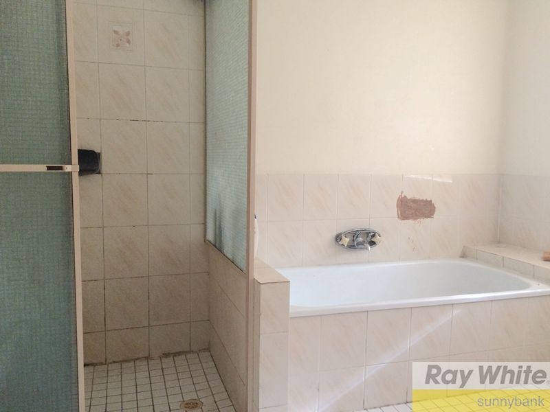 95 Parklands Drive, Boronia Heights QLD 4124