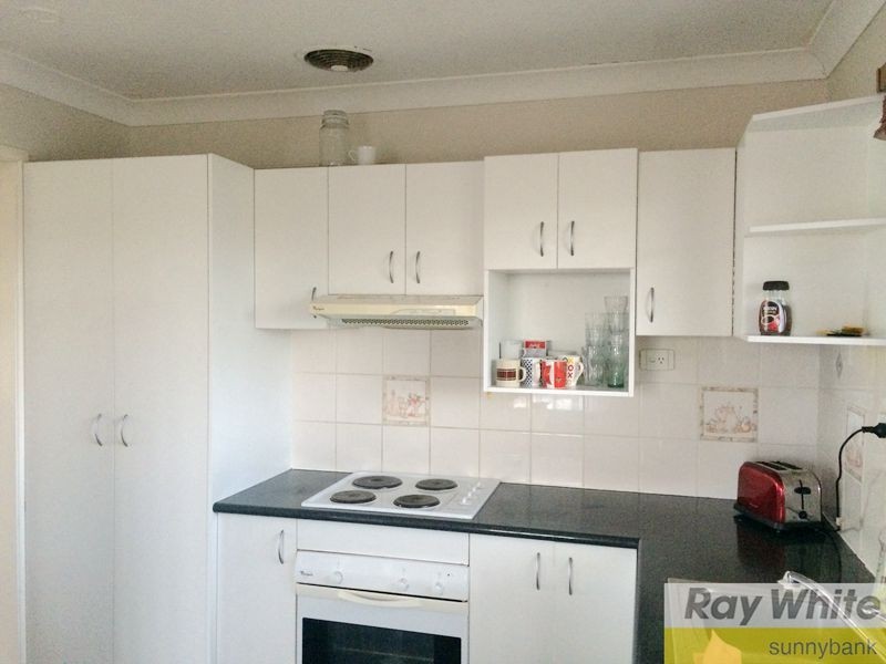27 Veivers Street, Macgregor QLD 4109