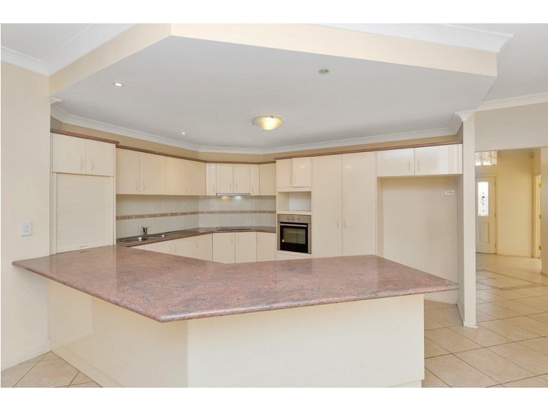 16 Golden Rain Place, Stretton QLD 4116