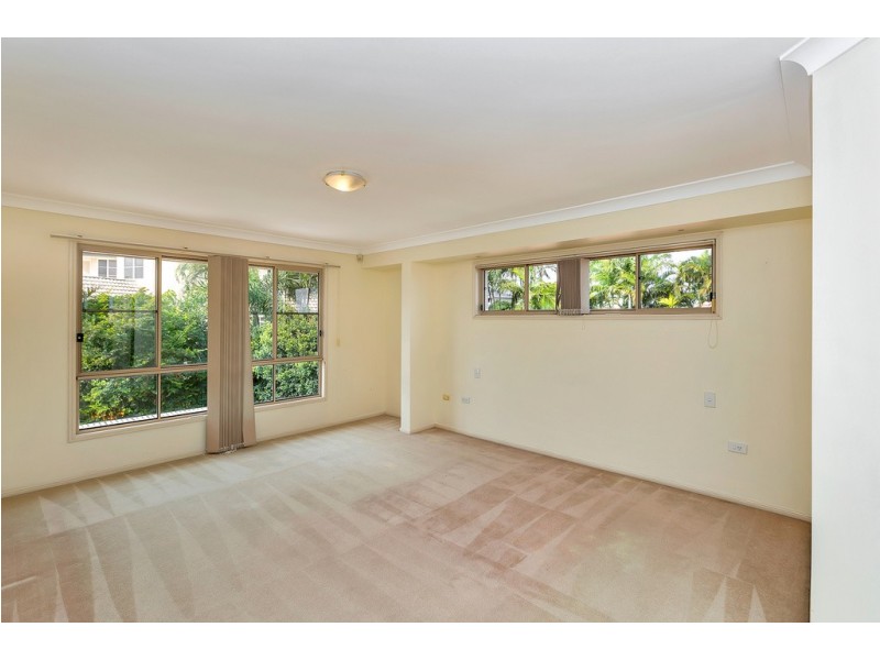 16 Golden Rain Place, Stretton QLD 4116