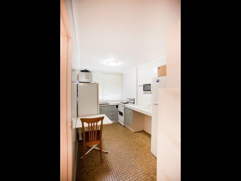 27/18 Holmes Road, Toowong QLD 4066