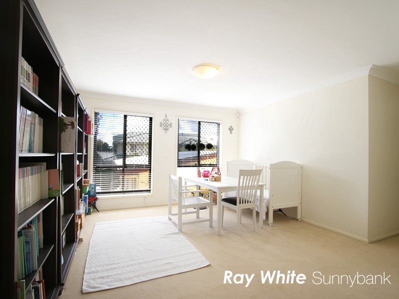 66 Wadley Street, Macgregor QLD 4109