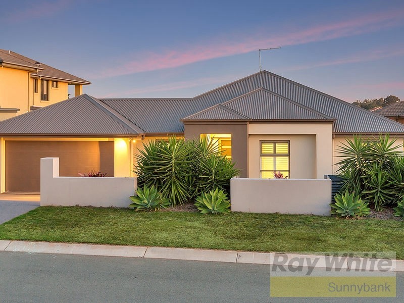 30 Azzure Street, Eight Mile Plains QLD 4113