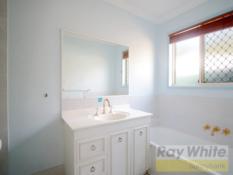 33 Allarton Street, Coopers Plains QLD 4108