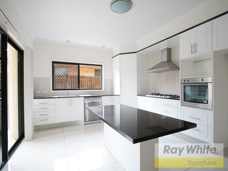 6 Pine Street, Runcorn QLD 4113