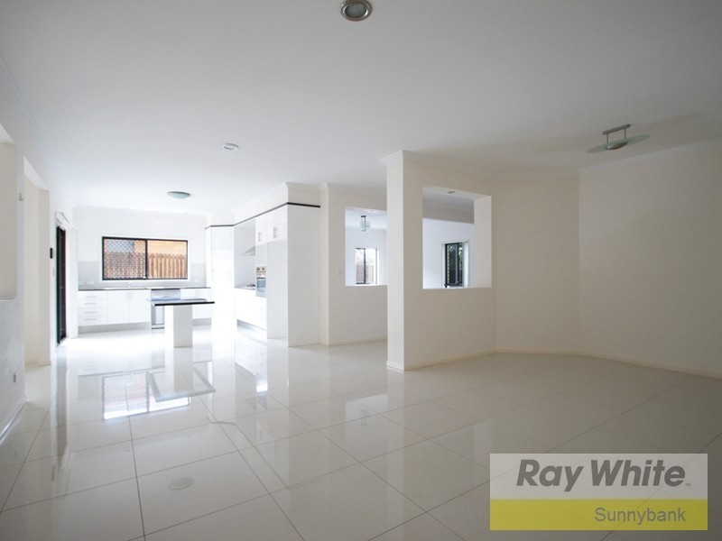 6 Pine Street, Runcorn QLD 4113