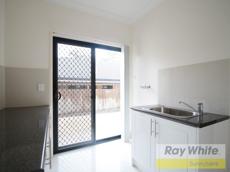 6 Pine Street, Runcorn QLD 4113