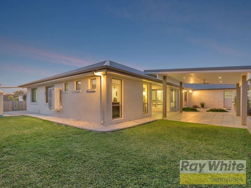 30 Azzure St, Eight Mile Plains QLD 4113