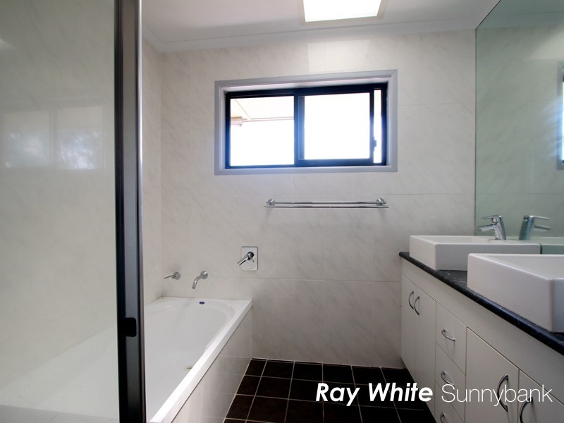 29 Gonzales Street, Macgregor QLD 4109