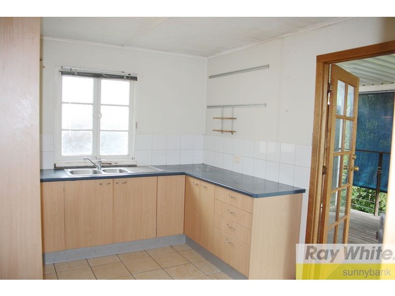 65 Nyleta Street, Coopers Plains QLD 4108