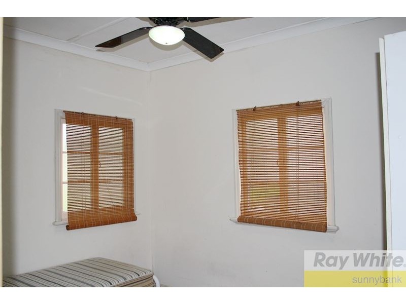 65 Nyleta Street, Coopers Plains QLD 4108