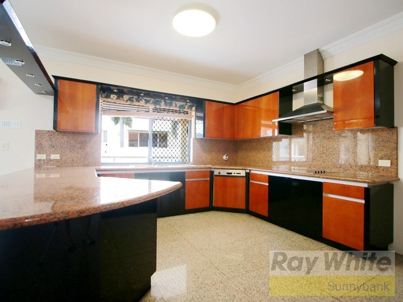 22 Veta Street, Robertson QLD 4109