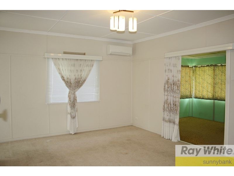 84 Nyleta Street, Coopers Plains QLD 4108