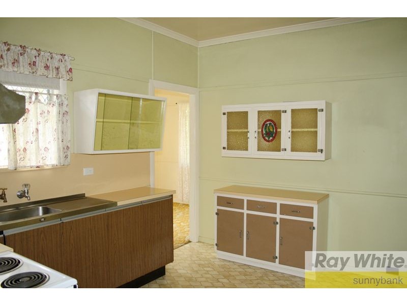 84 Nyleta Street, Coopers Plains QLD 4108