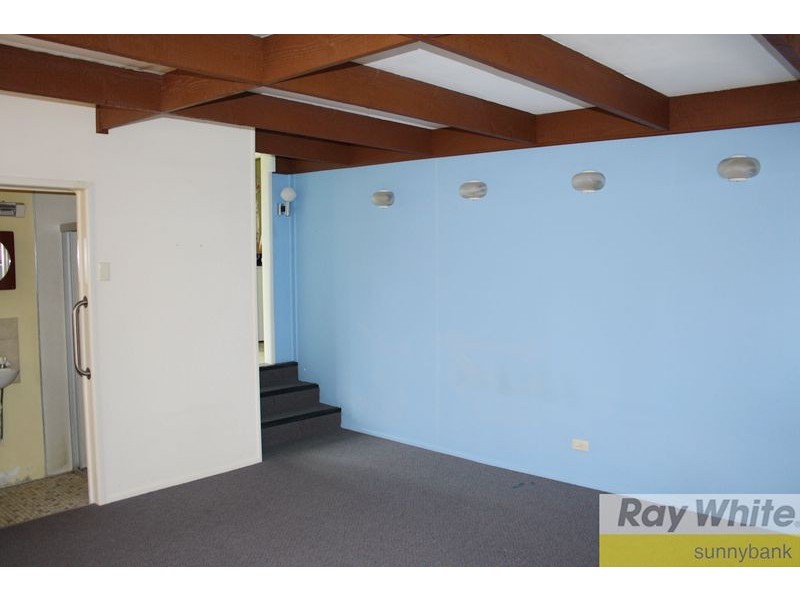 84 Nyleta Street, Coopers Plains QLD 4108