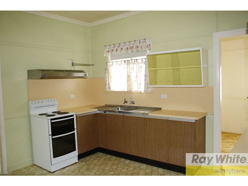 84 Nyleta Street, Coopers Plains QLD 4108