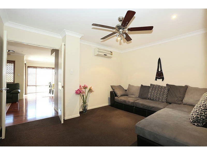 74 Agnes Street, Sunnybank QLD 4109