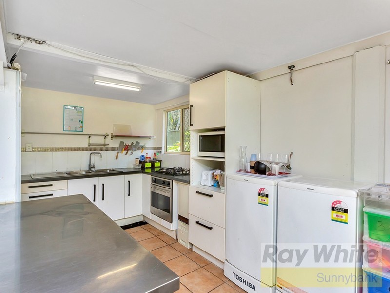 31 Middle Street, Coopers Plains QLD 4108