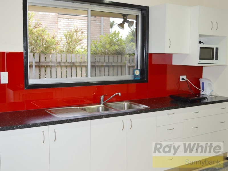 8/27 Southgate Drive, Woodridge QLD 4114