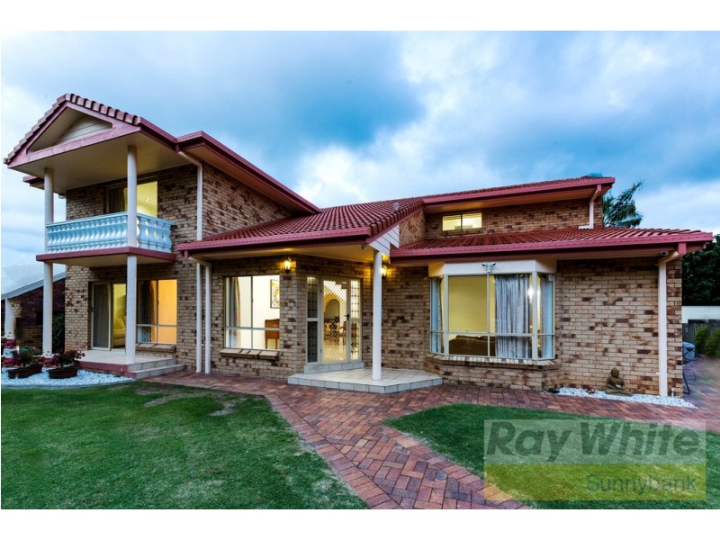 8 Reculver Street, Robertson QLD 4109