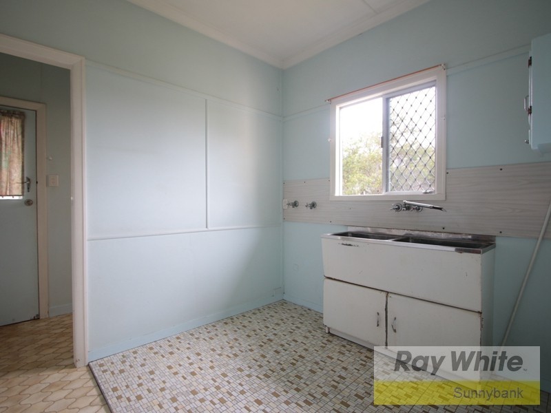 84 Nyleta Street, Coopers Plains QLD 4108