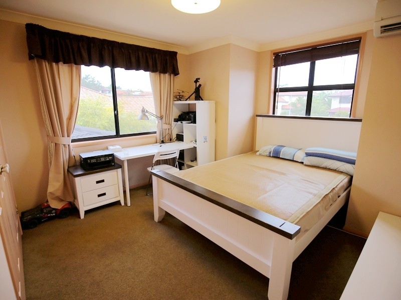 123 Bordeaux Street, Eight Mile Plains QLD 4113