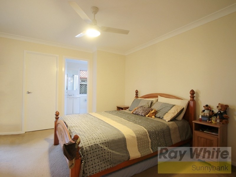44 Paul Drive, Regents Park QLD 4118