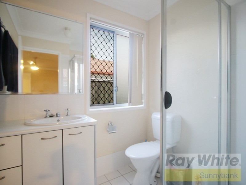 44 Paul Drive, Regents Park QLD 4118