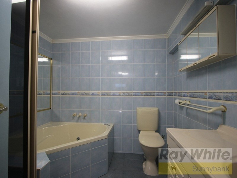 27 Newcombe Street, Sunnybank Hills QLD 4109