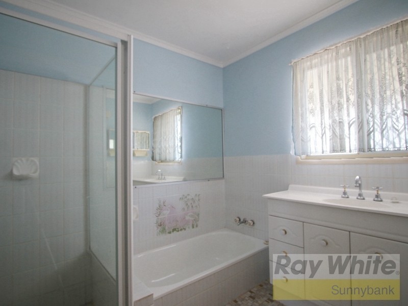 27 Newcombe Street, Sunnybank Hills QLD 4109