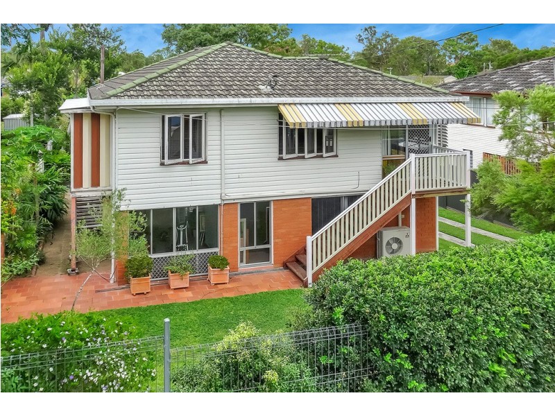 27 Baroda Street, Coopers Plains QLD 4108