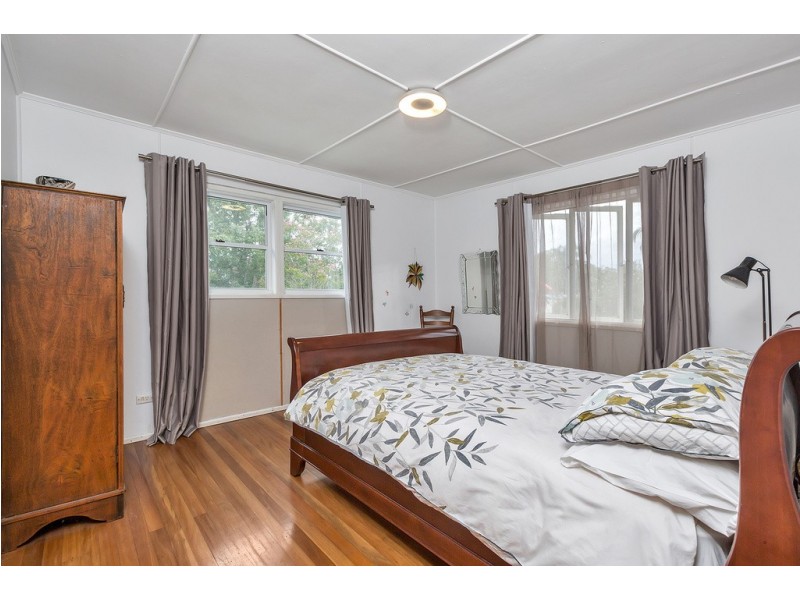 27 Baroda Street, Coopers Plains QLD 4108