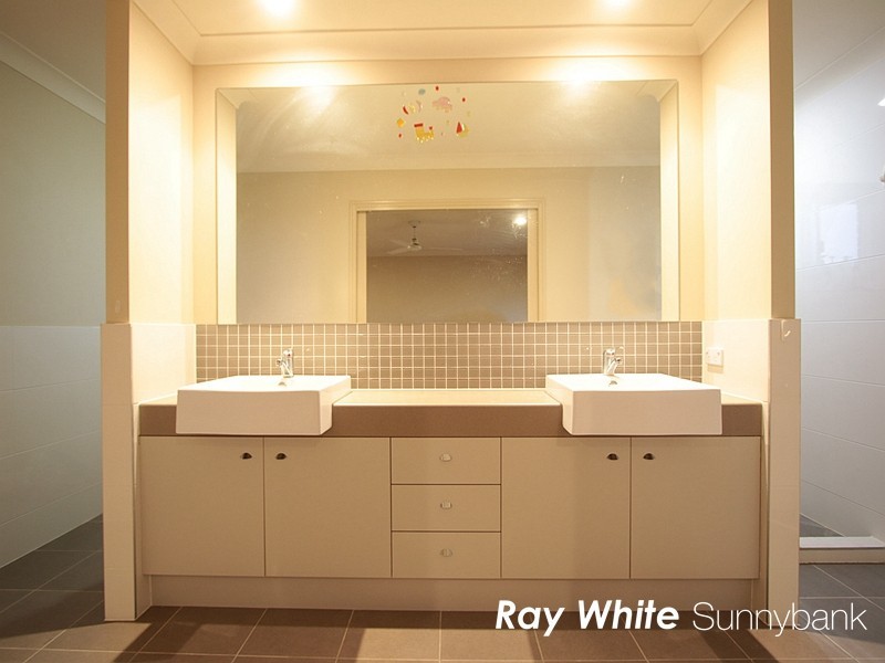 62 High Street, Mount Gravatt QLD 4122