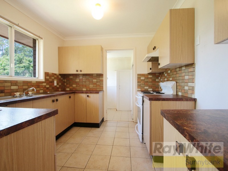 5 Peringa Street, Coopers Plains QLD 4108